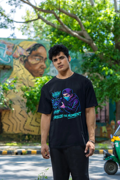 “Freeze the Moment” Unisex T-Shirt – Anime Photographer Glow | Drift Culture Streetwear
