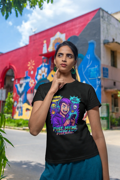 Post Meme Repeat Oversized Anime Comic T-Shirt – Viral Gen Z Streetwear Black Tee
